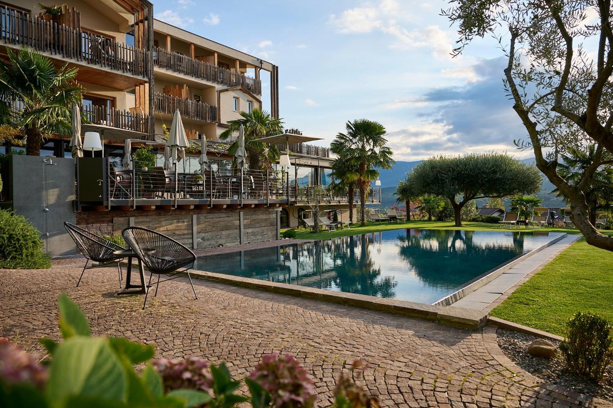 Das Panorama Designhotel Caldaro Eksteriør billede